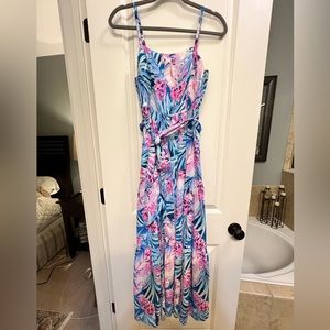 Lilly Pulitzer maxi dress with cups and smocking, tie waist and zipper in back